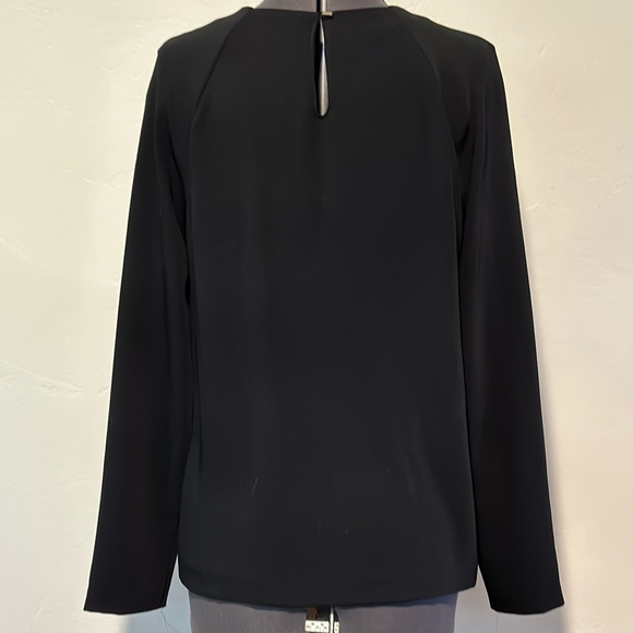 Rachel Roy Black Long Sleeve Blouse with Silver Metal Collar Detail. Size Medium - Picture 3 of 6